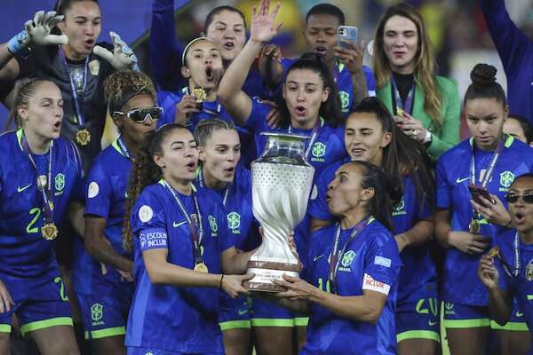 Copa América Femenina: Brasil, campeón y Claudia, goleadora - Fútbol Internacional - ABC Color