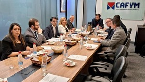 Uruguay renueva exoneración de tarifas a buques paraguayos