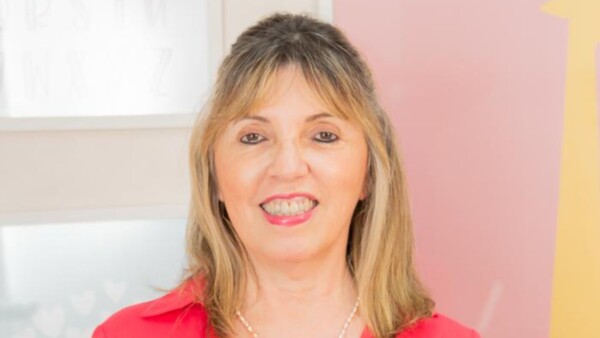 Dra. Angélica: Hace 30 años se dedica a mejorar la atención de los niños con cáncer