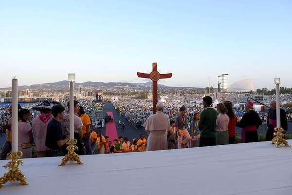 León XIV clausura su multitudinario Jubileo de los Jóvenes: “Aspiren a cosas grandes” - Mundo - ABC Color