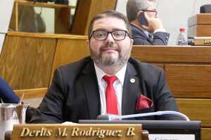 El diputado Derlis Rodríguez permanece internado tras sufrir un infarto | Unicanal