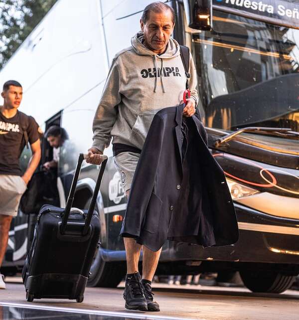 Debut de Ramón Díaz en el superclásico paraguayo - Olimpia - ABC Color