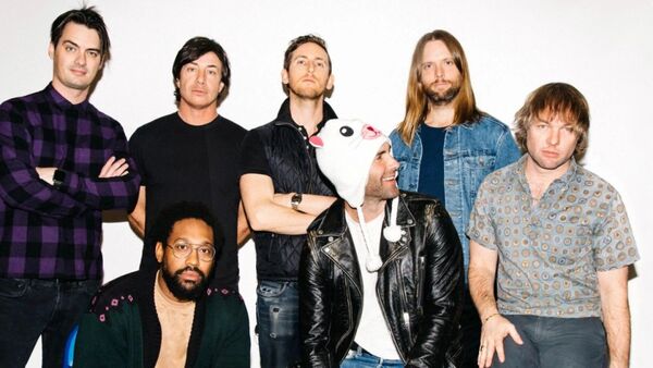 Popular / ¡Exintegrante de Maroon 5 denunciado por garrotear a su doña!