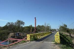 MOPC construye nuevo puente de 70m en PY12