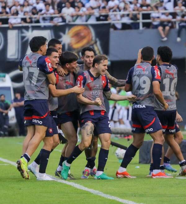 Cerro ganó a lo Ciclón, en gran viraje y con doblete de Aliseda - La Tribuna
