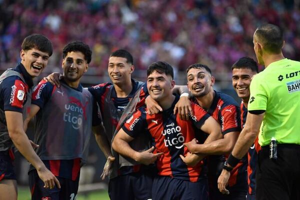Cerro Porteño corta su mala racha en clásicos con memorable remontada - Fútbol - ABC Color