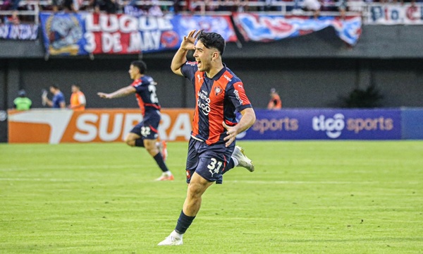 ¡Remontada histórica! Cerro Porteño le dio vuelta a Olimpia y se quedó con el superclásico en Ciudad del Este - OviedoPress
