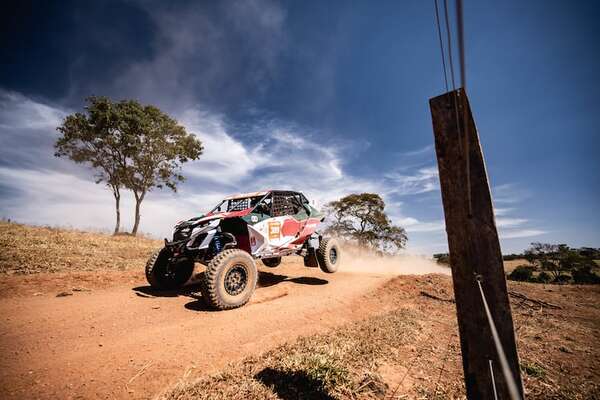 Rally do Sertões-Brasil: Santos-Pereira destaca - ABC Motor - ABC Color