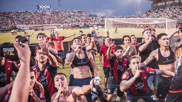 Cerro Porteño remontó, voleó y arrasó en el Clásico: ¡Gordi, mirá quién manda!