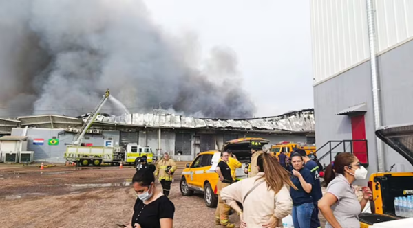 Dos hospitalizados tras el incendio en Luque
