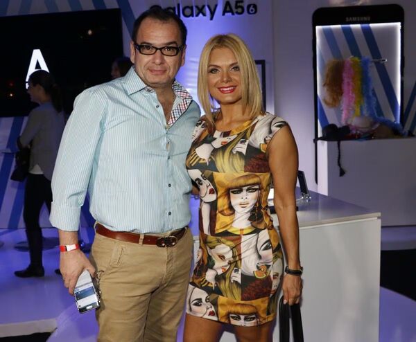 Popular / (VIDEO) ¿Carlos Troche está separado? ¡Su doña salió a hablar!