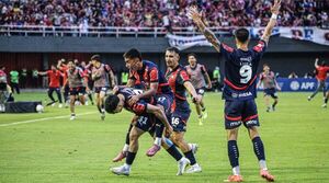 El ciclón no se durmió y hunde a Olimpia en la tabla