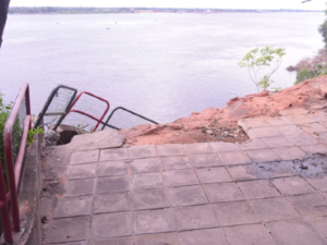 Se derrumba parte del mirador Ita Pytã
