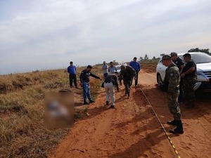 Hallan sin vida, maniatado y con varios disparos a un hombre en Capitán Bado