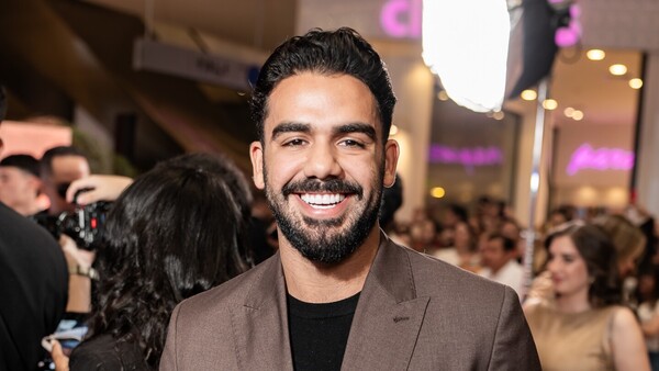 Carlos Adyan: “Vine a celebrar a una dama que adoro con todo mi corazón