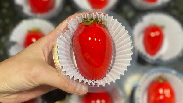 La “Frutilla del amor” arrasa en redes y se convierte en el postre del momento para levantar