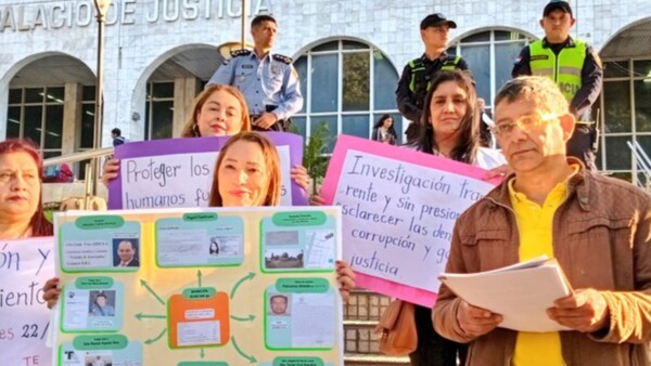 Mafia de los pagarés: Dan libertad ambulatoria a abogada imputada