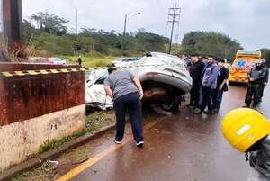 Funcionario de Itaipú muere en violento accidente en Hernandarias  - ABC en el Este - ABC Color