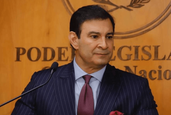 Senador denuncia venta de rubros docentes por G. 35 millones en el Departamento de Caaguazú - Noticiero Paraguay