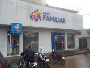 Intento de robo a Banco Familiar en San Estanislao: Fiscalía busca determinar cantidad de involucrados  - Policiales - ABC Color