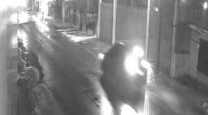 Video: conductor atropella a dos hombres en Luque y uno de ellos fallece  - Policiales - ABC Color