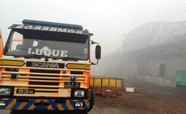 Nuevo incendio en Parque Industrial •