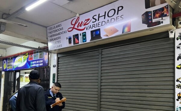 Pagaron por un celular y el local cerró sin entregar el producto