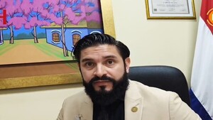 Socio de estudio de neposobrinos ubicado en Senado dice que él sí trabaja
