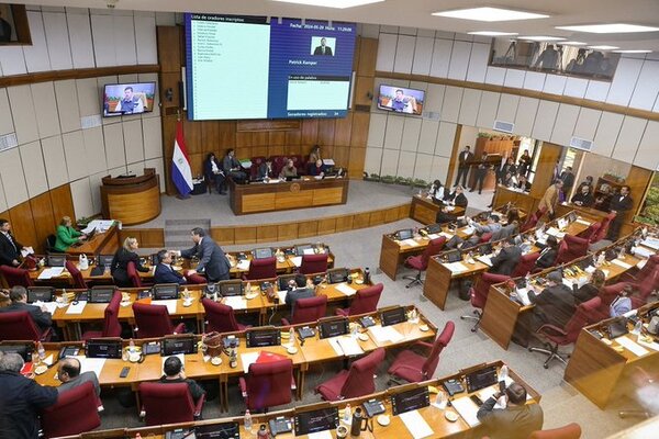 Senadores y diputados pulsean sobre proyecto de ley