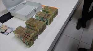 Imputan a presuntos asaltantes tras fallido robo millonario en PJC - Noticiero Paraguay