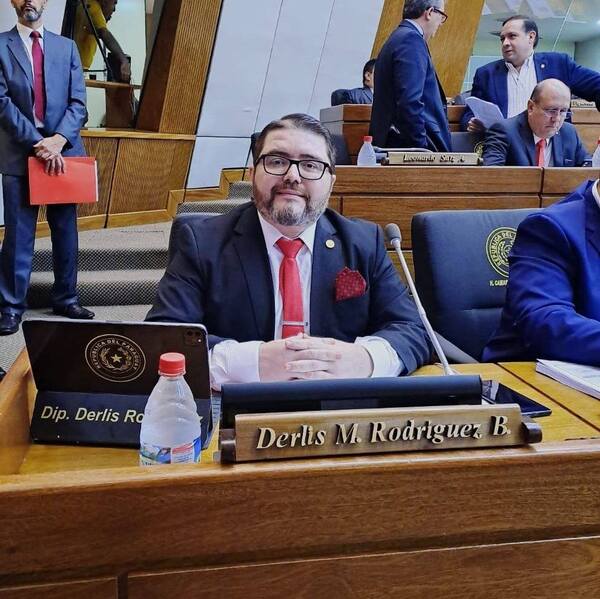 Tras varios días en terapia intensiva, falleció el diputado Derlis Rodríguez - trece