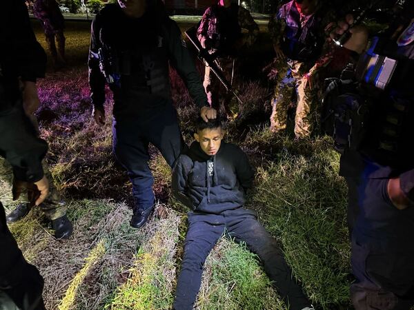 Video: Dos reclusos cayeron en un escape fallido en CDE