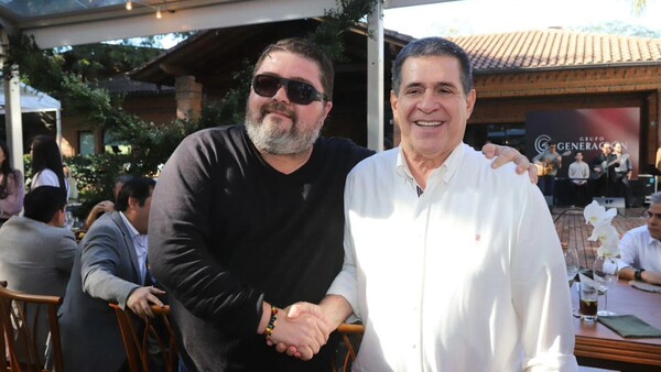 Horacio Cartes y Santiago Peña lamentan fallecimiento de diputado oficialista