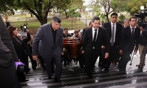 Diputados despiden a Derlis Rodríguez con emotivo homenaje en el Congreso Nacional - OviedoPress