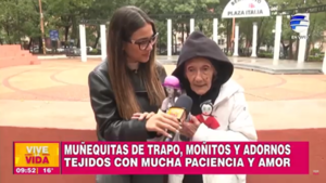 La abuelita Rita cautiva con su ternura y sus muñecas de trapo