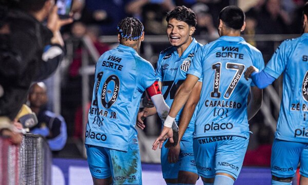 Versus / Con Caballero en cancha, el Santos sale de la zona de descenso en Brasil