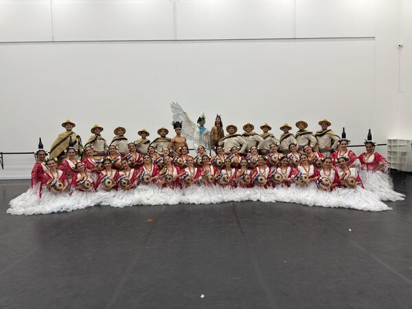 Popular / (GALERIA)¡Bailarines paraguayos ganaron primer puesto en rapailandia!