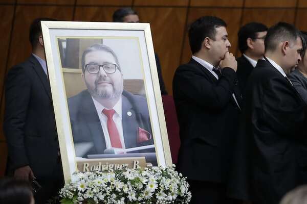 Los tres diputados que fallecieron en este periodo legislativo   - Política - ABC Color