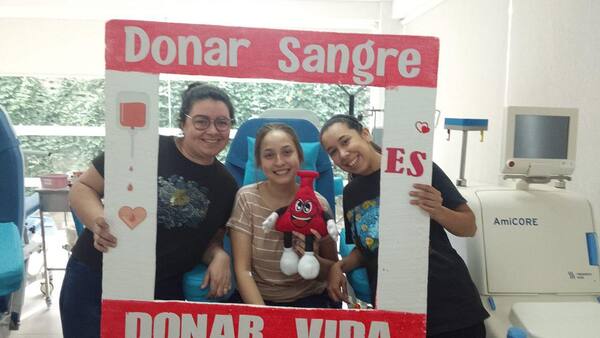 Popular / ¡Celebraron una década de amistad donando sangre al Ips!