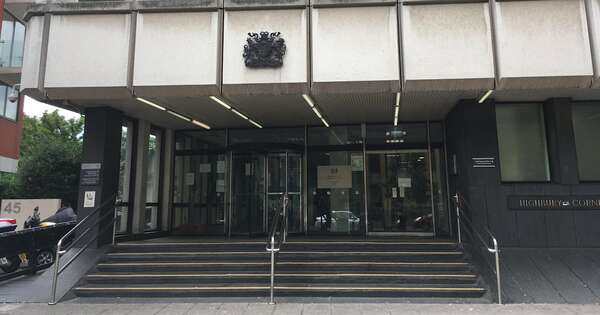 Diario HOY | Dos adolescentes condenados en Reino Unido por torturar y matar gatos
