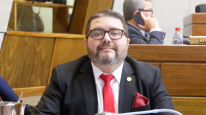 Diputado Rodríguez hizo su campaña para las generales estando en cama.
