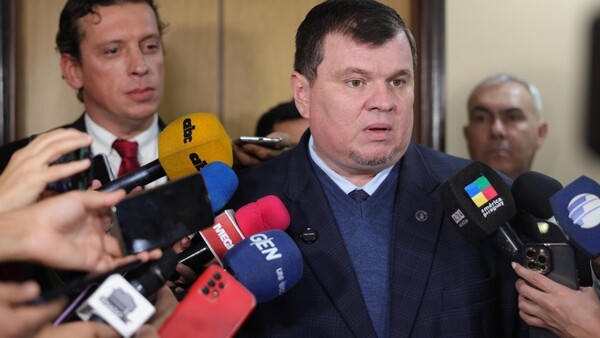 Dionisio Amarilla señala que sobrinos de Cabrera “trabajaban de forma remota”