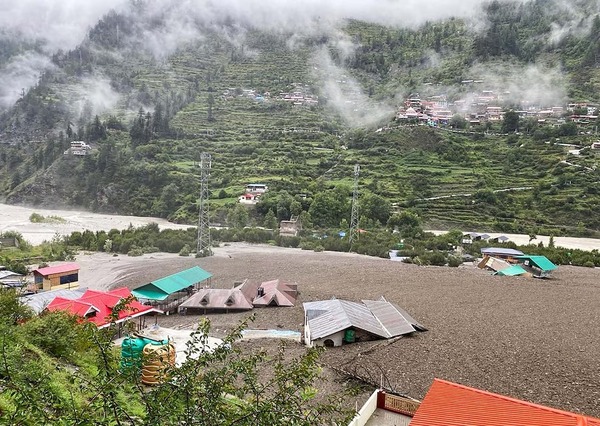 Emergencia en India: cuatro muertos y cien desaparecidos tras una avalancha de lodo - ADN Digital