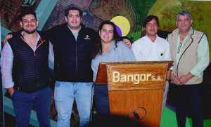 “Fuerte demanda” y “precios destacados” por desmamantes machos en la feria de Bangor
