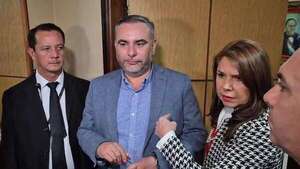 Cartismo hace jaque a Celeste Amarilla y  Éver Villalba para salvar a su aliada Noelia Cabrera - Política - ABC Color