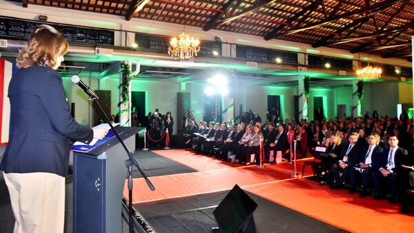 AFD se enfocará en financiar proyectos verdes y obras viales