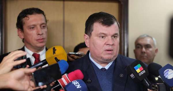 Diario HOY | Senador cuestiona “aprietes y sicariato mediático”