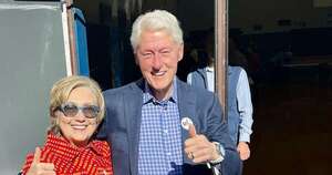 La Nación / Citan a testificar a Bill y Hillary Clinton por el caso Epstein