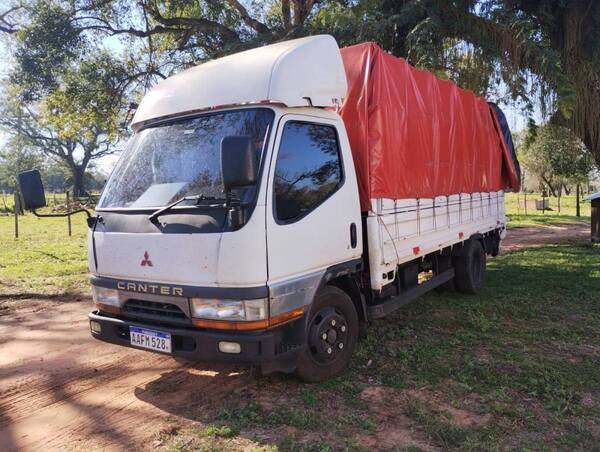 Familia pierde su camión a días de iniciar nuevo emprendimiento en Caazapá