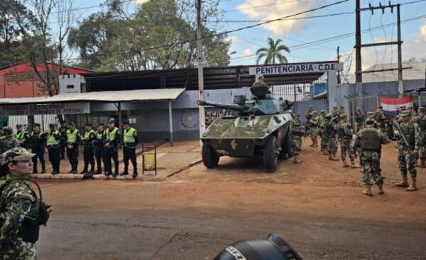 Traslado de más de 500 reclusos al penal de "máxima seguridad"